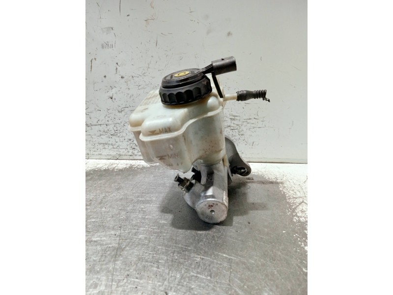 Recambio de bomba freno para volkswagen caddy furgón/kombi maxi kombi bmt referencia OEM IAM 1K1611301D 03350886321 