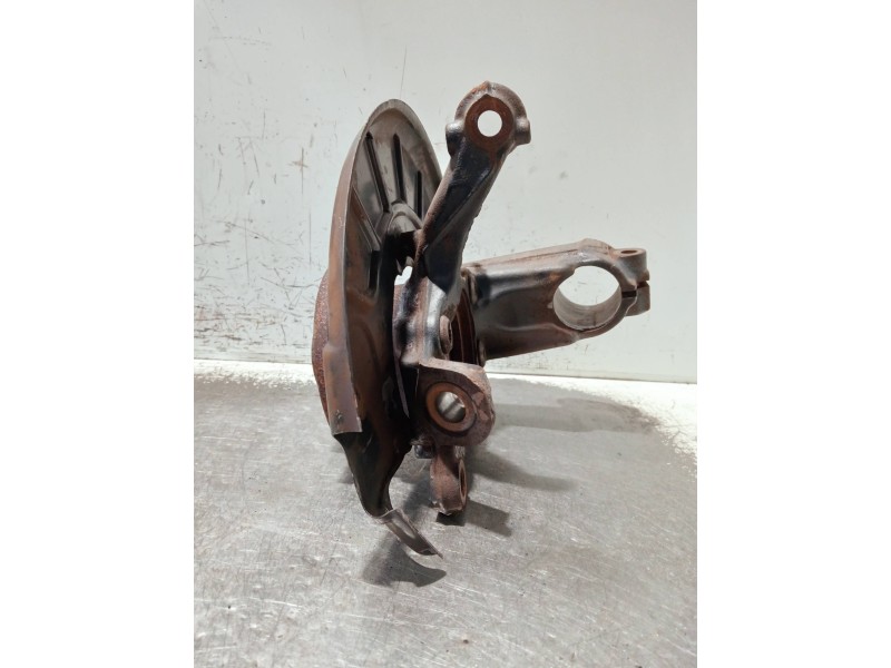 Recambio de mangueta delantera izquierda para volkswagen caddy furgón/kombi maxi kombi bmt referencia OEM IAM 1K05AC  