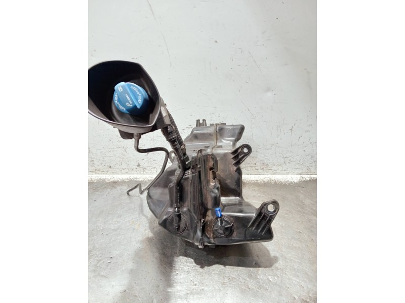 Recambio de deposito combustible para volkswagen caddy furgón/kombi maxi kombi bmt referencia OEM IAM 2K5131877A 5Q0131969C ADBL