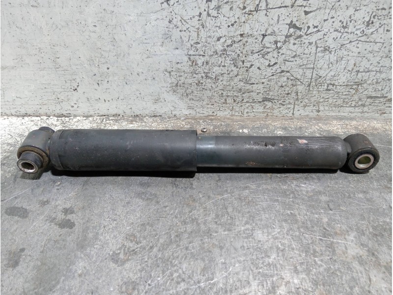 Recambio de amortiguador trasero derecho para iveco daily furgón referencia OEM IAM 5801771630  