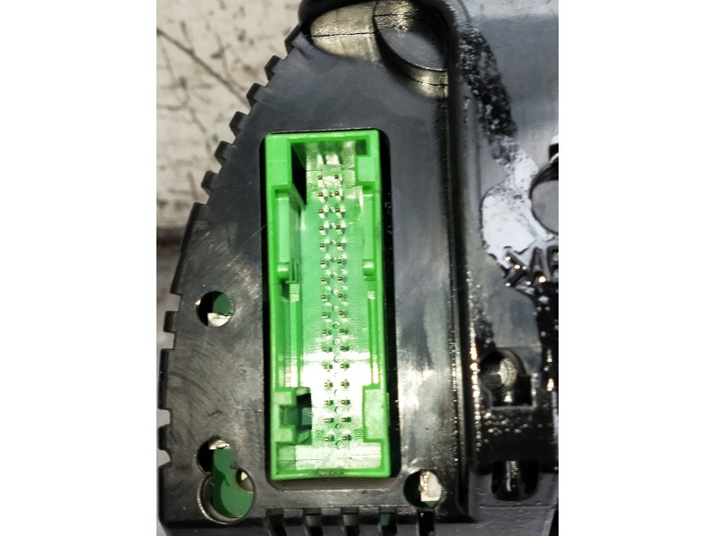 Recambio de cuadro instrumentos para audi a4 avant (8e) referencia OEM IAM 0263626090  