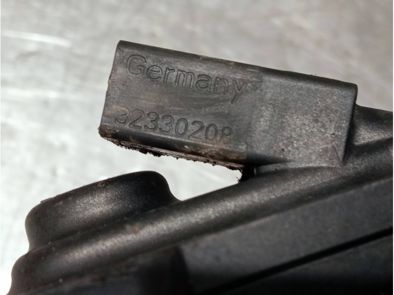 Recambio de pinza freno trasera derecha para volkswagen passat berlina (3c2) referencia OEM IAM 32330208  