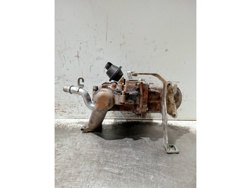 Recambio de valvula egr para peugeot 208 referencia OEM IAM 5923040 702209140 5056390800
