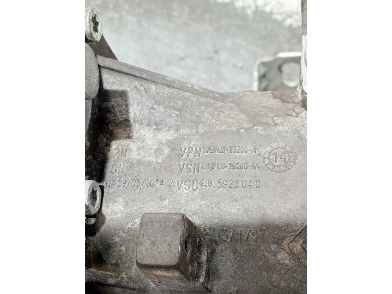 Recambio de valvula egr para peugeot 208 referencia OEM IAM 5923040 702209140 5056390800