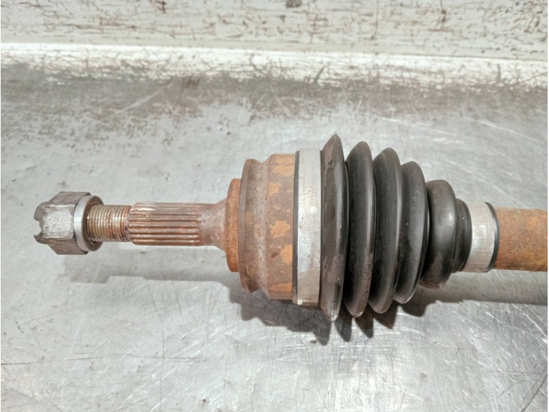 Recambio de transmision delantera derecha para peugeot 208 referencia OEM IAM 9803959680  