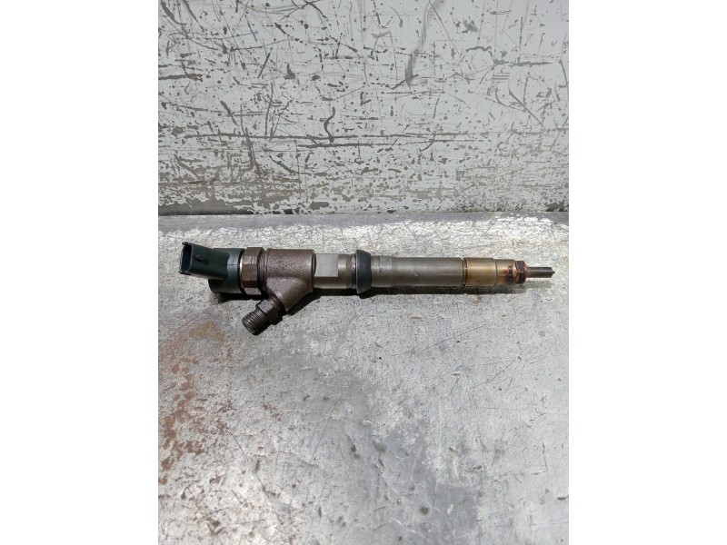 Recambio de inyector para iveco daily furgón referencia OEM IAM 0445110418 504389548 BOSCH