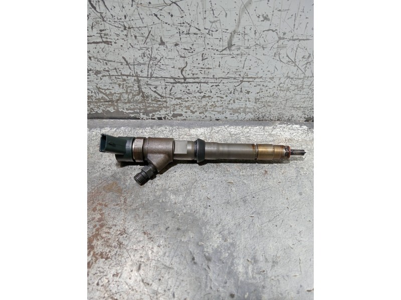 Recambio de inyector para iveco daily furgón referencia OEM IAM 0445110418 504389548 BOSCH