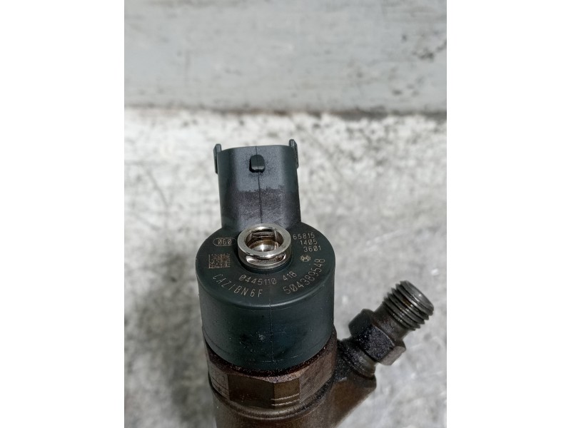Recambio de inyector para iveco daily furgón referencia OEM IAM 0445110418 504389548 BOSCH