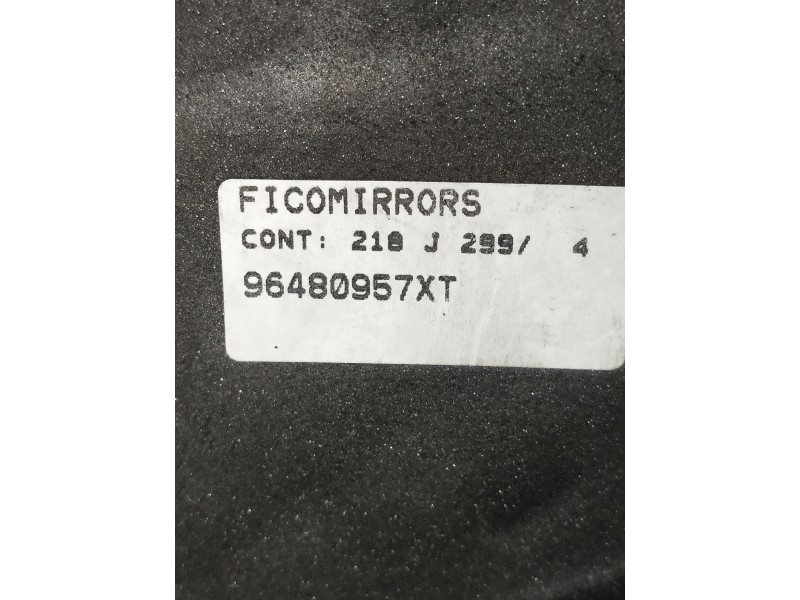 Recambio de retrovisor derecho para peugeot 206 berlina referencia OEM IAM 96480957XT  