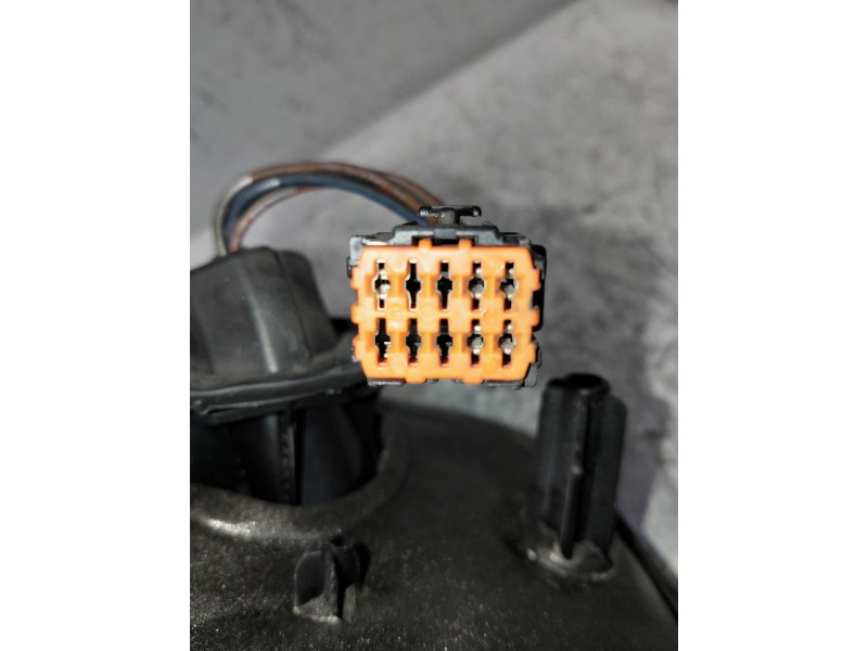 Recambio de retrovisor izquierdo para peugeot 206 berlina referencia OEM IAM 96480953XT  