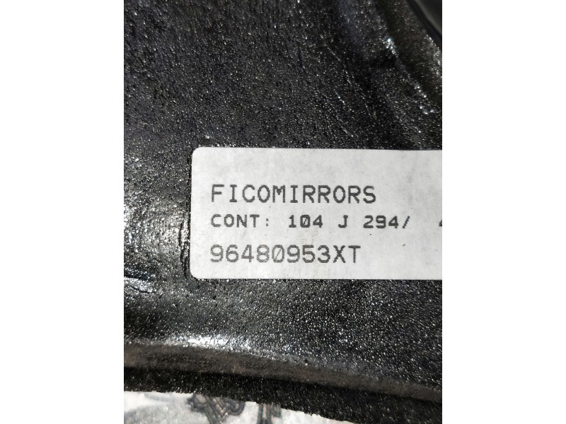Recambio de retrovisor izquierdo para peugeot 206 berlina referencia OEM IAM 96480953XT  