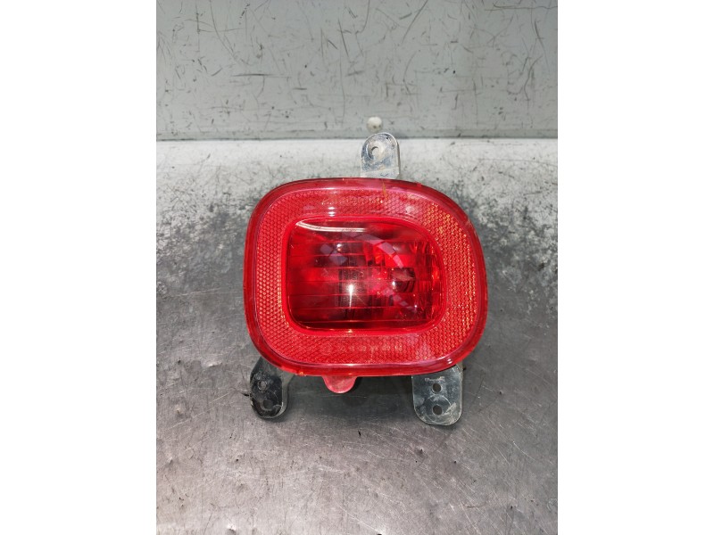 Recambio de piloto trasero izquierdo paragolpes para jeep renegade limited referencia OEM IAM 51953205 03617000 