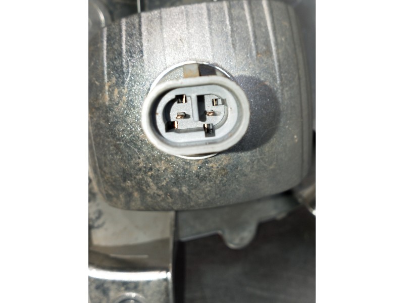 Recambio de piloto trasero izquierdo paragolpes para jeep renegade limited referencia OEM IAM 51953205 03617000 