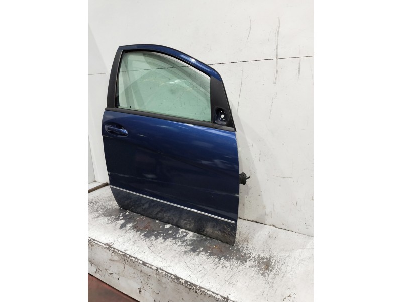 Recambio de puerta delantera derecha para mercedes clase a (w169) referencia OEM IAM  OJO VER FOTOS 5P