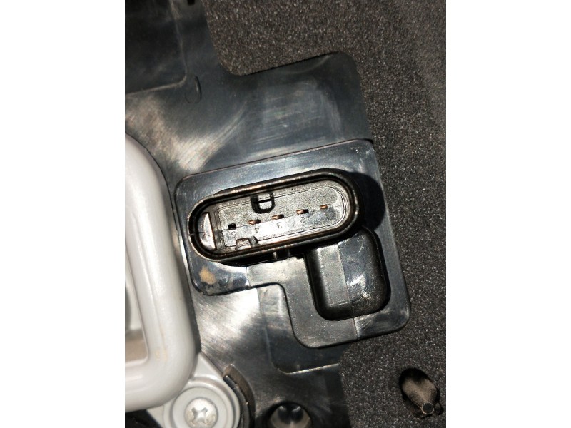 Recambio de piloto trasero derecho para jeep renegade limited referencia OEM IAM   