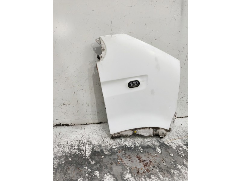 Recambio de aleta delantera derecha para renault master ii phase 2 caja cerrada referencia OEM IAM   