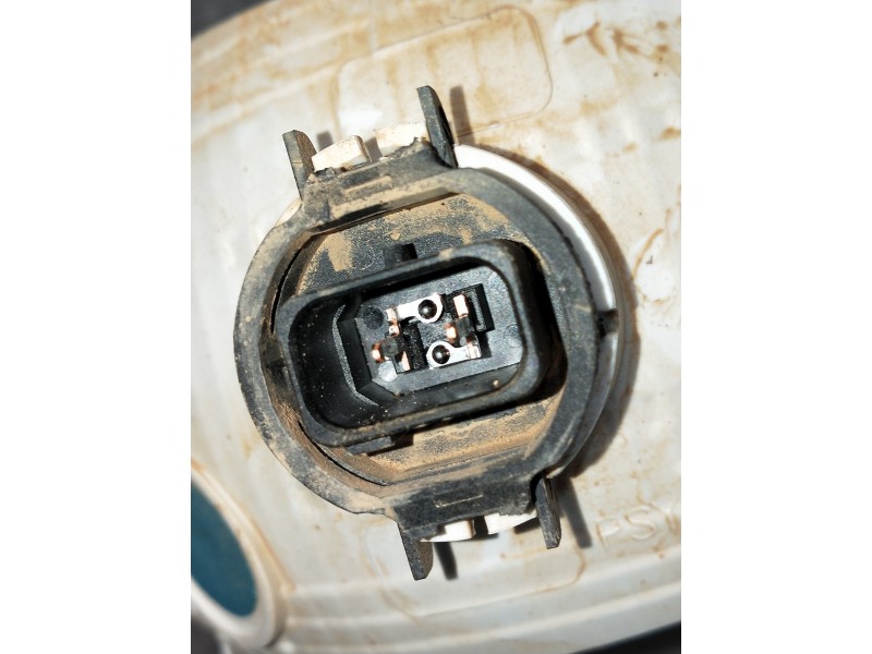 Recambio de piloto delantero izquierdo para jeep renegade limited referencia OEM IAM   