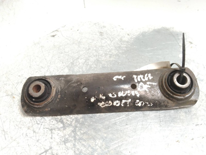 Recambio de tirante trasero derecho para opel insignia sports tourer 2.0 16v cdti referencia OEM IAM   