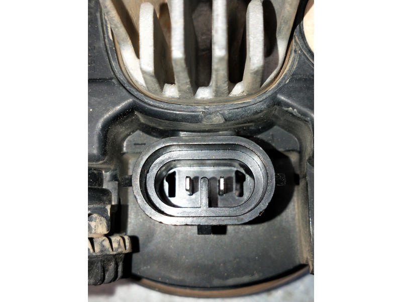 Recambio de faro antiniebla izquierdo para jeep renegade limited referencia OEM IAM   