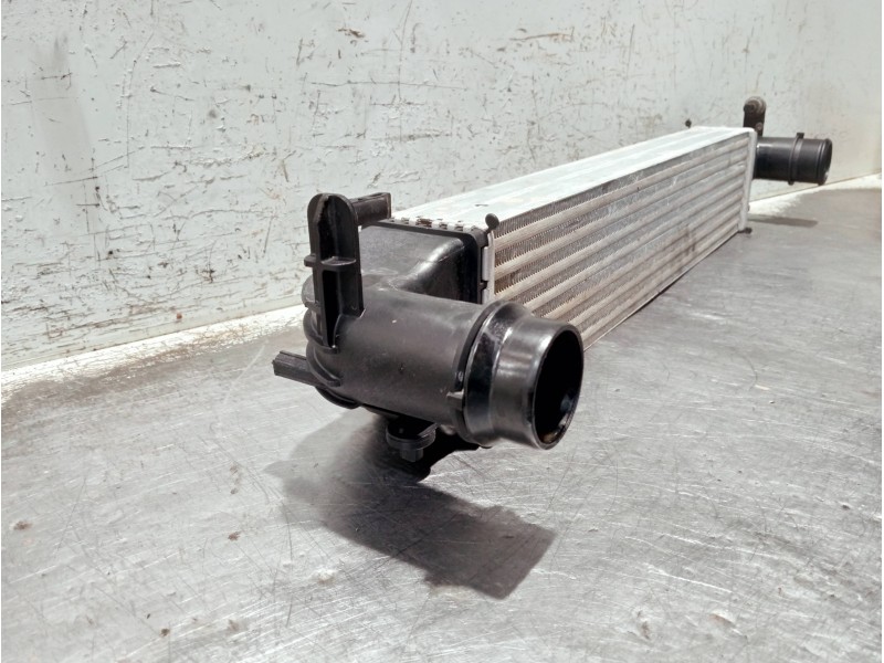 Recambio de intercooler para jeep renegade limited referencia OEM IAM 51966750 8C6151000 