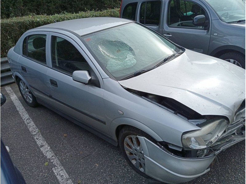 opel astra g berlina del año 2002