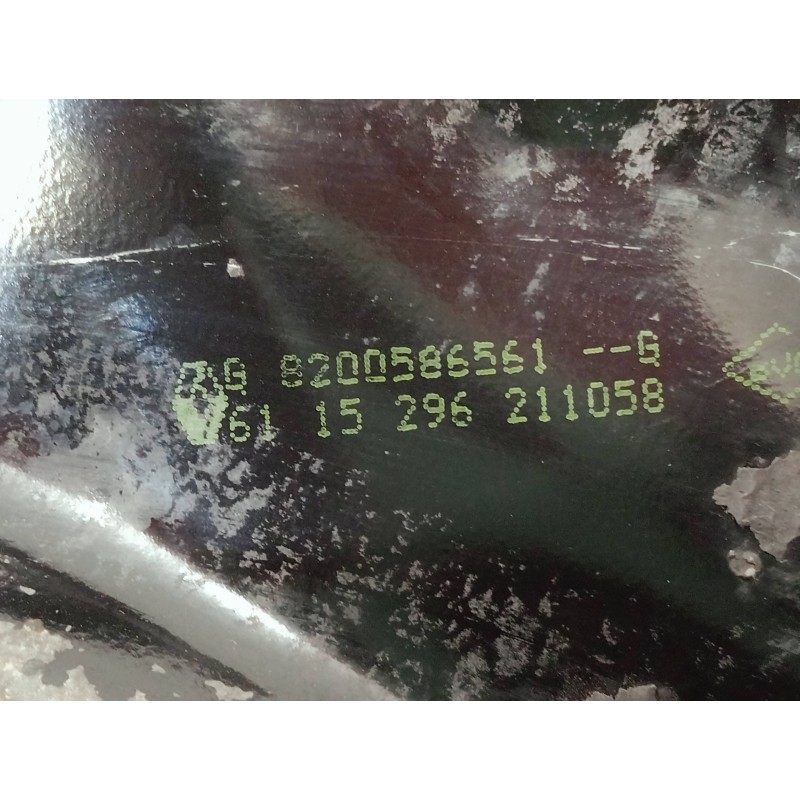 Recambio de brazo suspension inferior delantero izquierdo para renault kangoo referencia OEM IAM 8200586561  