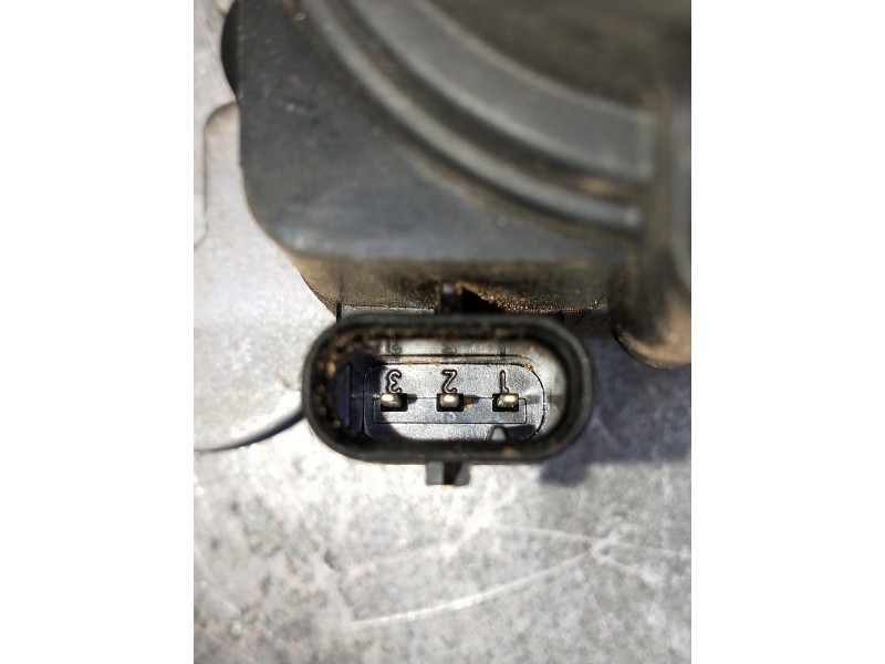 Recambio de bomba agua para jeep renegade limited referencia OEM IAM 707765140 5214881420 