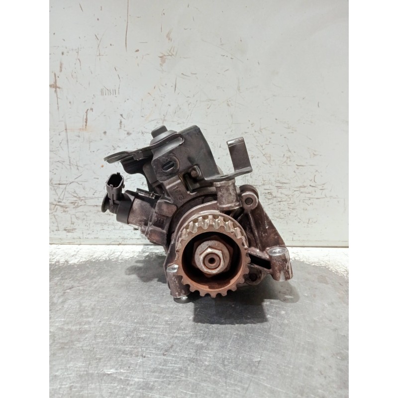 Recambio de bomba inyeccion para renault kangoo referencia OEM IAM H8201434847 0445010704 BOSCH