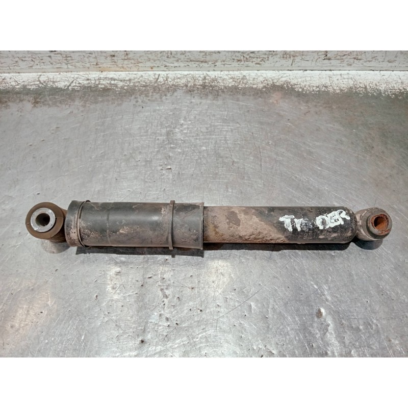 Recambio de amortiguador trasero derecho para renault kangoo referencia OEM IAM 562103493R  