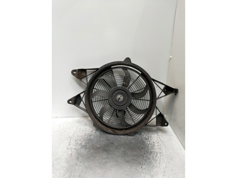 Recambio de electroventilador para jeep cherokee (kj) referencia OEM IAM 5000660  