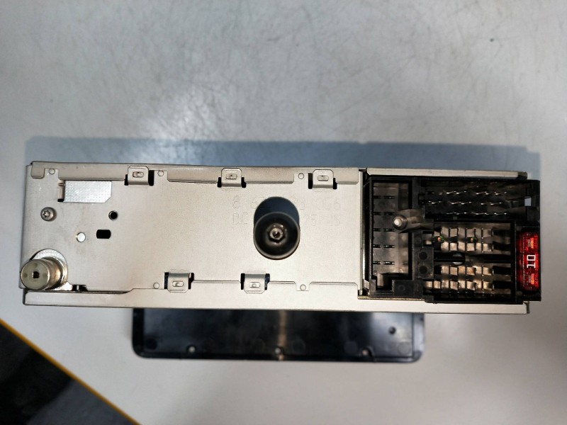 Recambio de sistema audio / radio cd para alfa romeo 159 (140) 2.4 jtdm 20v ti referencia OEM IAM 7646303316  BOSCH