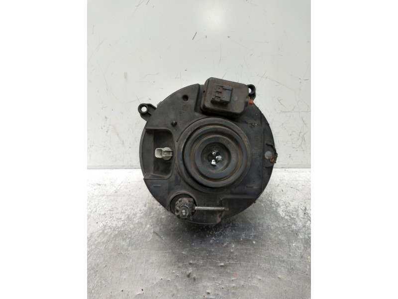 Recambio de faro derecho para jeep cherokee (kj) referencia OEM IAM   