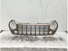 Recambio de rejilla delantera para jeep cherokee (kj) referencia OEM IAM  VER FOTOS 