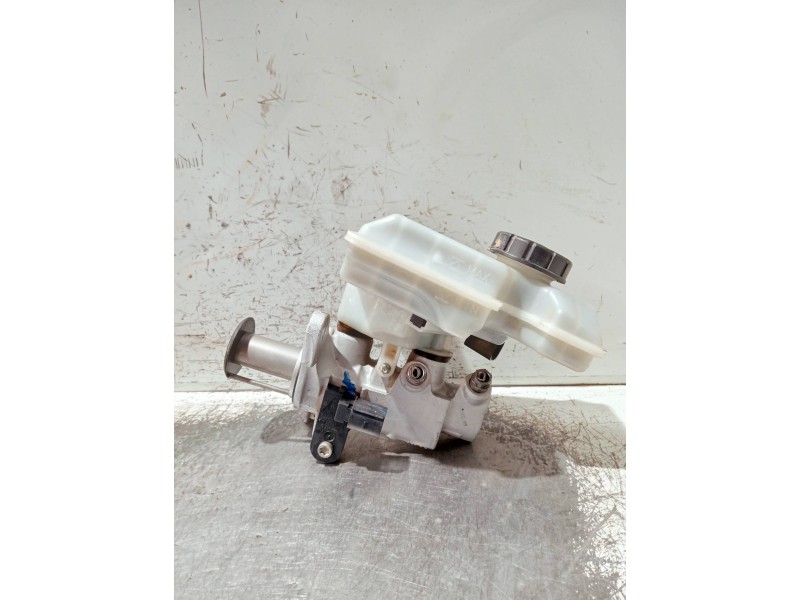 Recambio de bomba freno para volkswagen touran (5t1) referencia OEM IAM 5Q1611301C 32668423 