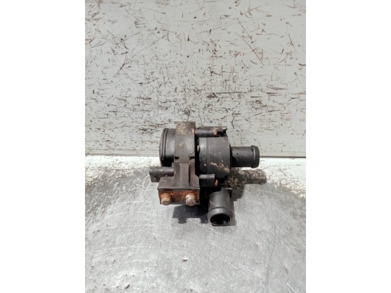Recambio de bomba agua para volkswagen touran (5t1) referencia OEM IAM 5G0965567 0392023209 