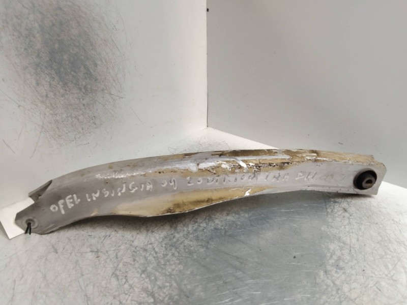 Recambio de brazo suspension inferior trasero derecho para opel insignia berlina 2.0 16v cdti referencia OEM IAM   