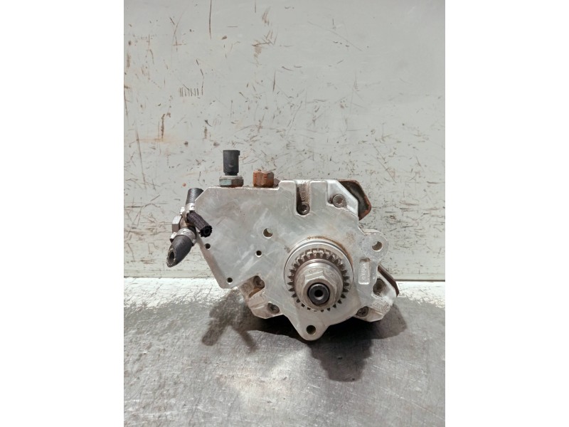 Recambio de bomba inyeccion para mercedes clase a (w169) referencia OEM IAM A6400700701 0445010120 BOSCH