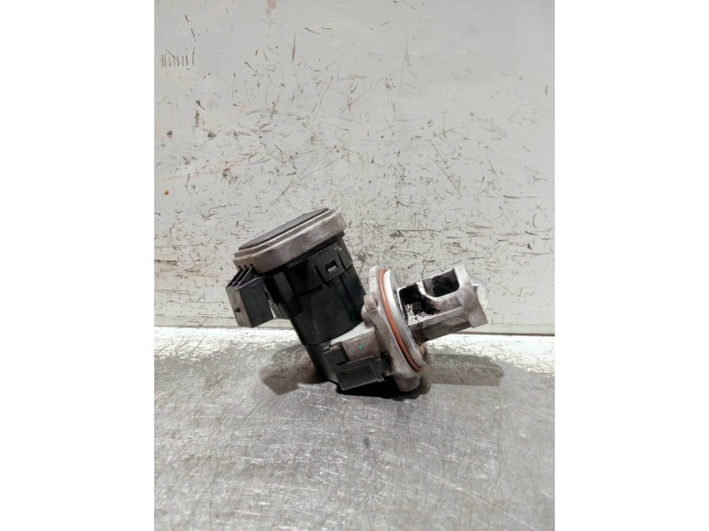 Recambio de valvula egr para mercedes clase a (w169) referencia OEM IAM 724809460  