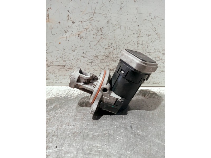 Recambio de valvula egr para mercedes clase a (w169) referencia OEM IAM 724809460  