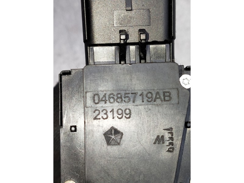 Recambio de conmutador de arranque para chrysler voyager (rg) referencia OEM IAM 04685719AB  