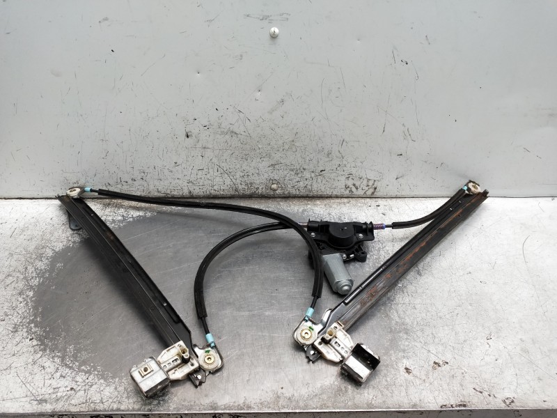 Recambio de elevalunas delantero izquierdo para chrysler voyager (rg) referencia OEM IAM EA07357 AY2621002761 