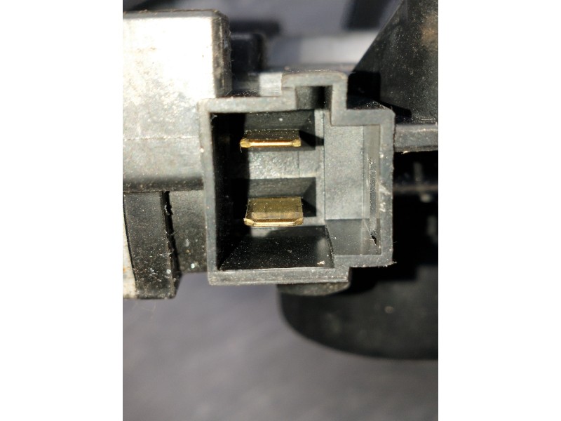 Recambio de elevalunas delantero izquierdo para chrysler voyager (rg) referencia OEM IAM EA07357 AY2621002761 