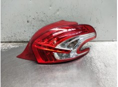 Recambio de piloto trasero derecho para peugeot 208 referencia OEM IAM   