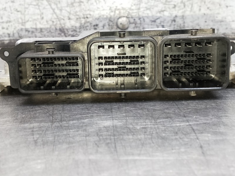 Recambio de centralita motor uce para peugeot 208 referencia OEM IAM 0281030545 9807886180 