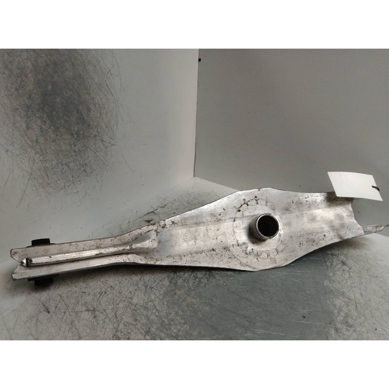 Recambio de brazo suspension inferior trasero izquierdo para opel insignia berlina 2.0 16v cdti referencia OEM IAM   