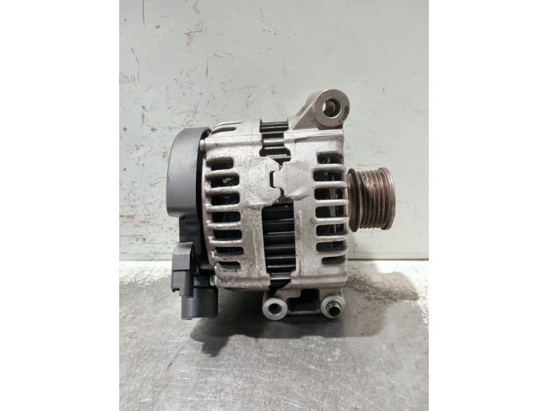 Recambio de alternador para mini mini (r56) referencia OEM IAM V75743658001 0121615012 