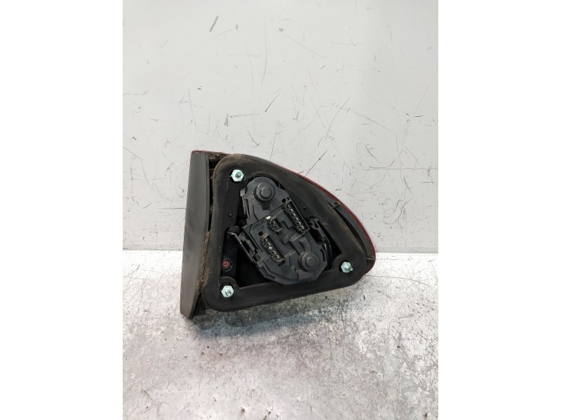 Recambio de piloto trasero izquierdo para seat leon (1m1) referencia OEM IAM   