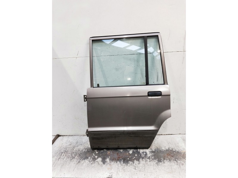 Recambio de puerta trasera izquierda para isuzu trooper referencia OEM IAM   6P