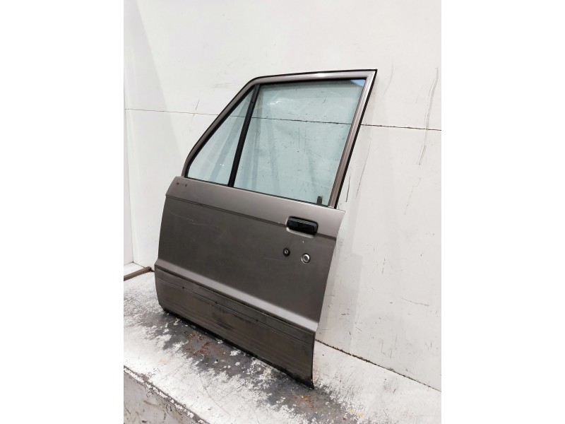 Recambio de puerta delantera izquierda para isuzu trooper referencia OEM IAM   6P