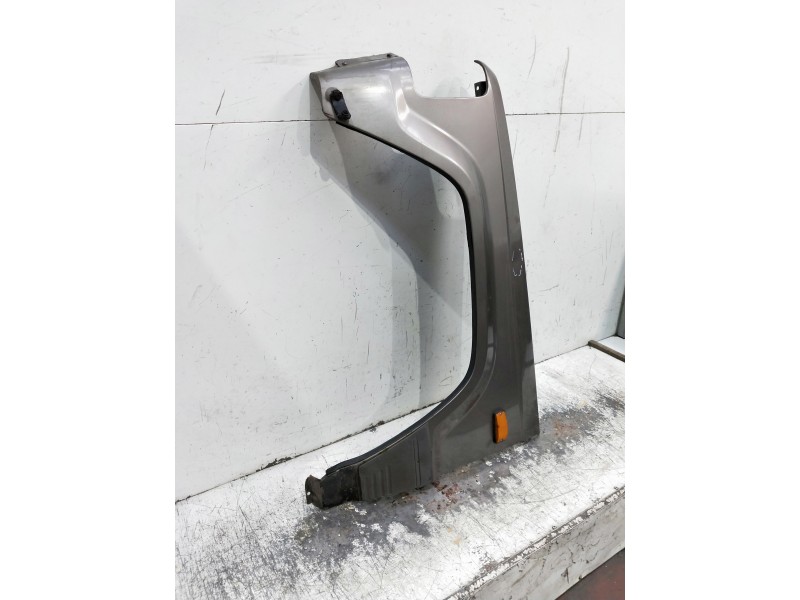 Recambio de aleta delantera izquierda para isuzu trooper referencia OEM IAM   